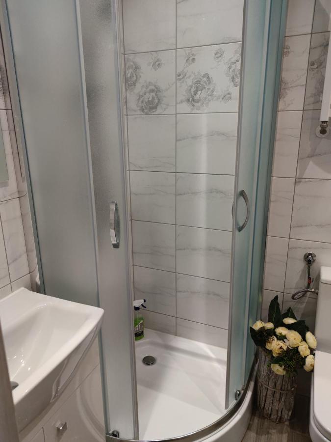 Bogusz Appartamento Kołobrzeg Esterno foto
