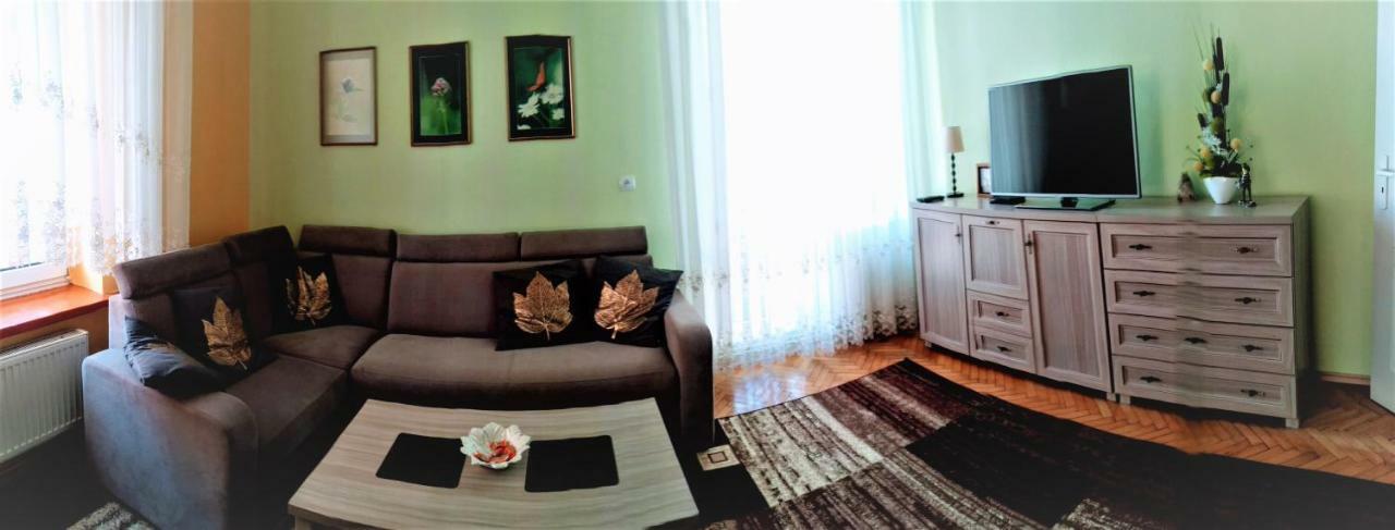 Bogusz Appartamento Kołobrzeg Esterno foto
